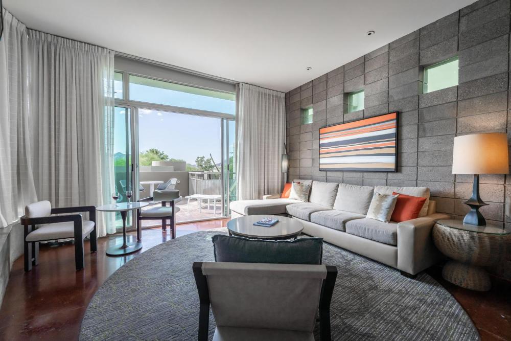 Suite interior